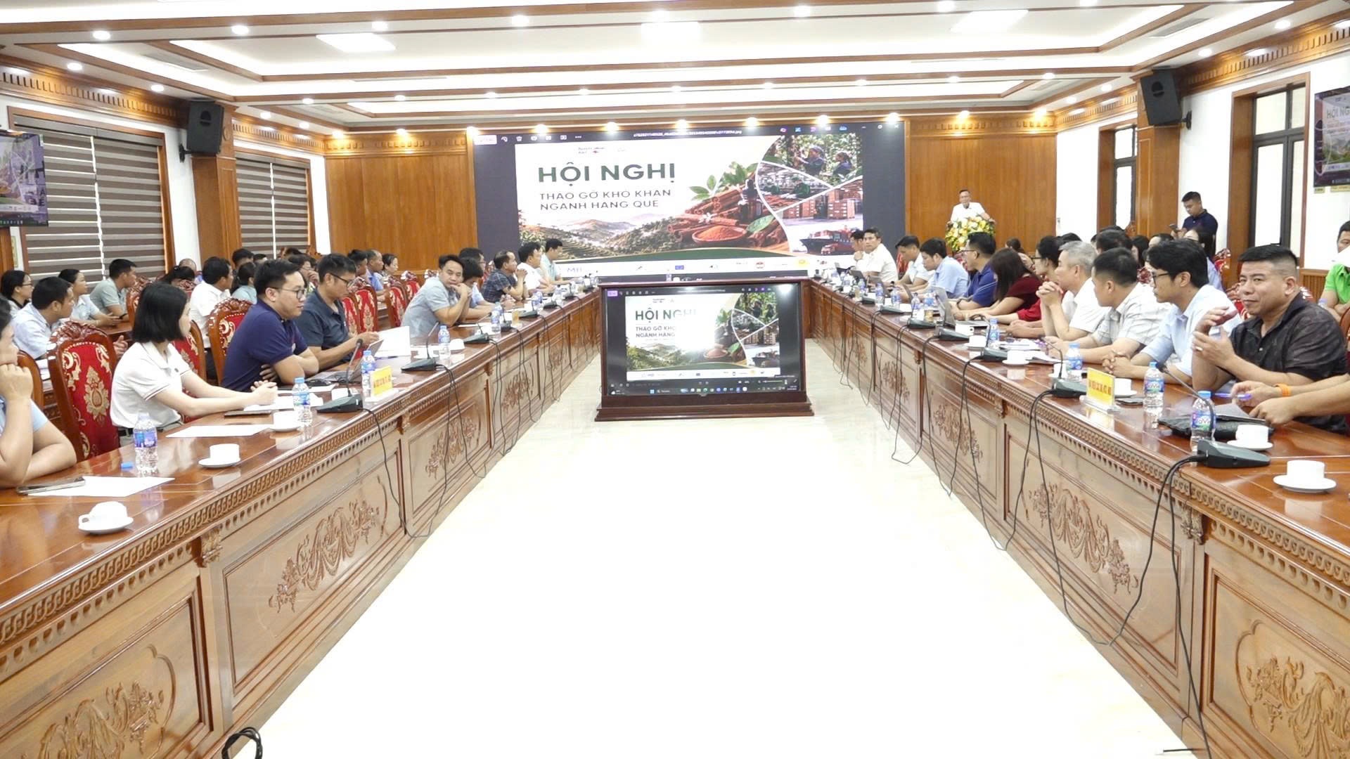 Overview of the conference on resolving difficulties for the cinnamon industry
